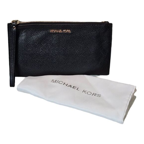 Michael Kors Womens Black Leather Zip Top Closure Clutch NWOT - Picture 1 of 9